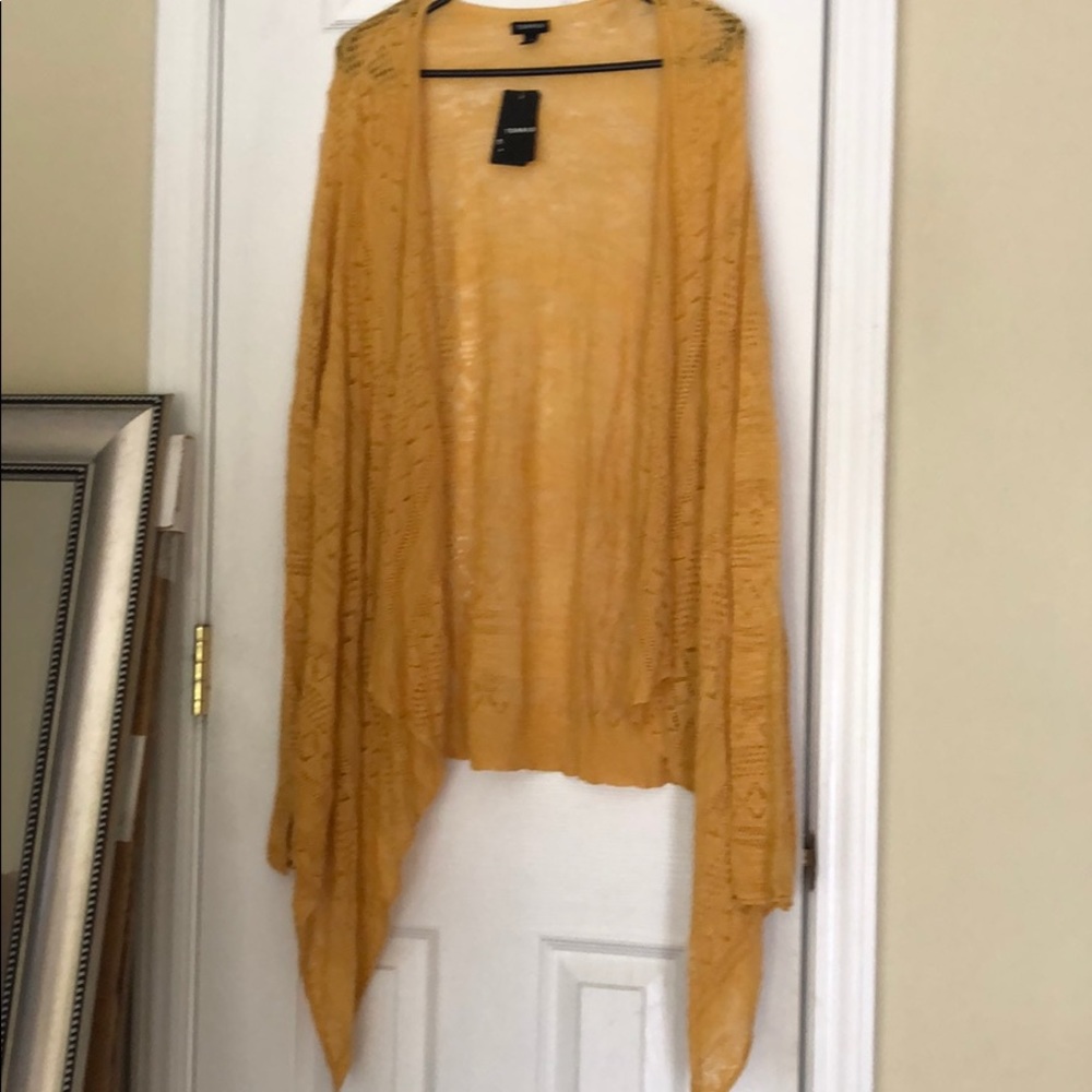 Pretty yellow summer sweater Torrid size 4
